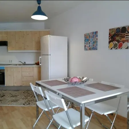 Nice El Medano. 2 Rooms, 2 Minutes To The Beach شقة